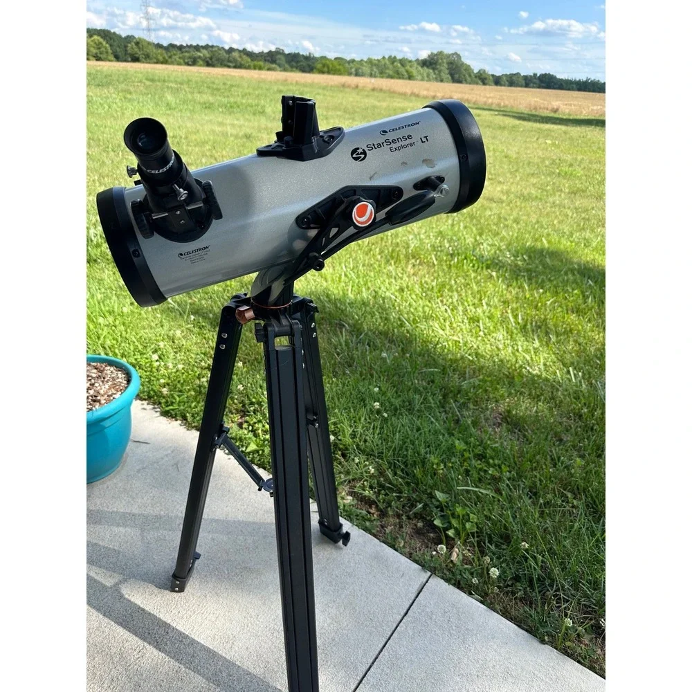 Celestron StarSense Explorer LT 114AZ Newtonian Reflector Telescope Silver